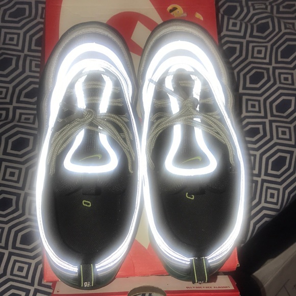 air max 97 with bubble bottom